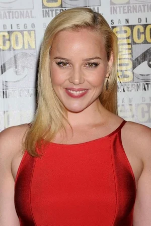 06 - Эбби Корниш голая