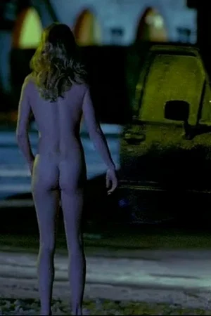 32 - Эбби Корниш голая