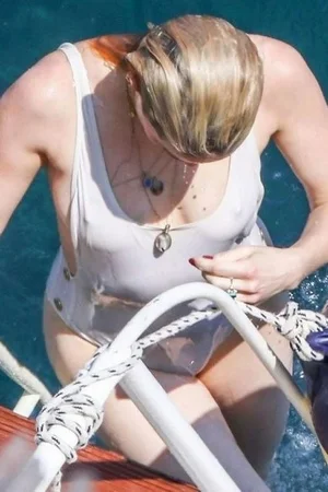 30 - Эмбер Херд голая