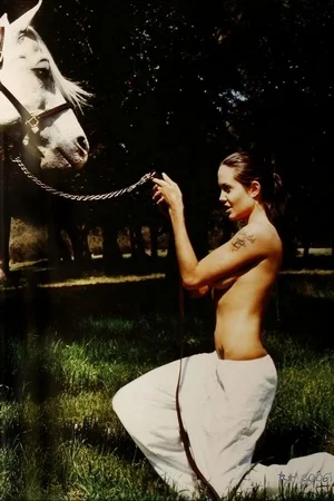 27 - Анджелина Джоли голая