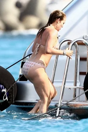 49 - Дженнифер Лопес голая