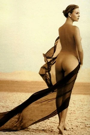 16 - Шарлиз Терон голая