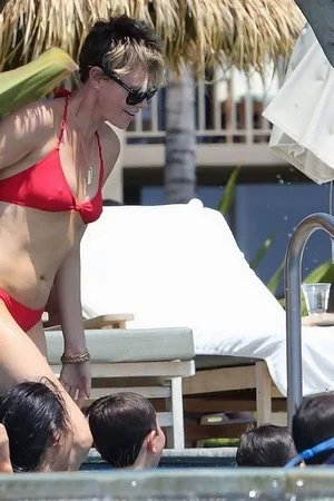 56 - Шарлиз Терон голая