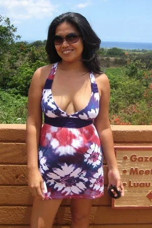 01 - Частные фото зрелой азиатки с упругой жопой и красивыми сиськами